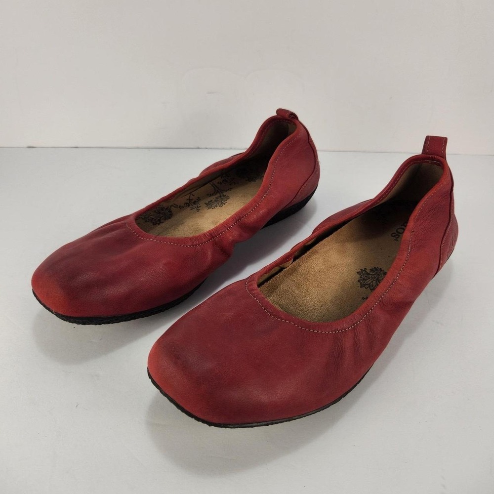 Taos Women's Size 9 Red Leather Ballet Flats Slip On Comfort Shoes